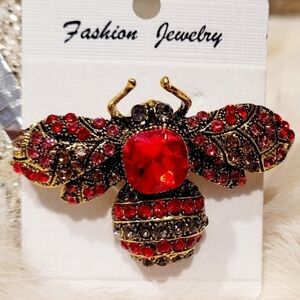 🌺Bumble Bee Rhinestone Brooch Lapel Pin Pendant Bee Accessories